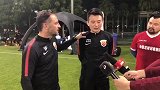 上港教练组与媒体团友谊赛 佩雷拉：你们下次要让我进一个球