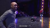 全球最小DJ，3岁的打碟小天才，引爆全场观众起立欢呼