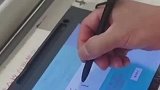 激动的心颤抖的手，科目三考过了，签字却难住了