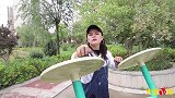 拾金不昧的阿宝，这次却没有把钱还给失主，为什么？