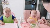 宝妈独自带双胞胎，十分钟搞定宝宝辅食，宝宝爱吃，还可以偷个懒