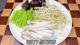 泰式金汤肉片在家就好做，鲜香嫩滑酸辣开胃又下饭，太好吃了