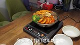 除夕年夜饭，香港婆婆第一次面对镜头，看一看婆婆说了什么？