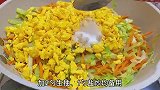 几分钟就能搞定的煎包，皮薄馅大，又焦又香