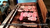 小伙街边卖牛排，一份30元，牛肉给的真良心，一天卖出几百份！