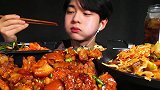 小哥哥夜宵辣猪蹄