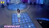 张含韵再唱《大碗宽面》，双马尾少女感十足，戏腔依旧如初般惊艳