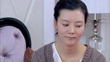 富二代看上朋友的伴娘，打电话问情况，岂料伴娘就在她身边！