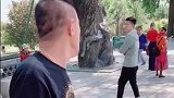老丈人抓住女婿的软肋，一块钱就把他忽悠得团团转