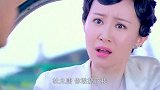 杜允唐帮小娇妻推车，没想到人家还没来得及感动，他坐上车就跑