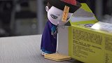 叫我僵小鱼：粑粑玩完游戏找小鱼，小鱼躲在角落睡着了