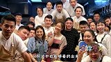 霍建华夫妇庆祝结婚4周年照片曝光，林心如娇羞捂脸躲老公怀抱里