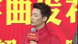 力破分手传闻 王宝强现身诊所看病 女友冯清全程细心照顾