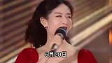 谢娜晒张杰背影照 巧妙运用谐音梗为其庆祝父亲节