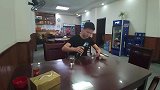 入味哥下馆子，一盘爆炒腰花一瓶啤酒，米饭狂吃，狼吞虎咽全扒光