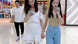逛街牵错手 这肯定是预谋已久