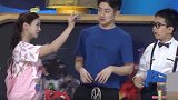 大玩家：老师表演飞行指尖陀螺，惊艳众人，其中有何奥秘
