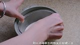 炼乳加可可粉，就能做成浓郁的巧克力软糖，做法也是敲击简单！