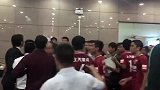 中超-17赛季-上港教练与赛区工作人员爆发冲突 脏话漫天险引球员参与-专题