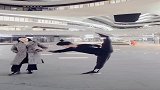大长腿小姐姐在线砸场子