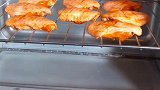 鸡翅这样做再也不去烧烤店了
