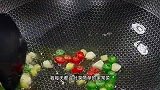以后鱼头买回家，你就像我这样做个剁椒鱼头，鲜嫩入味太过瘾了