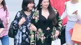 一位是娃娃脸，一位微胖丰满，一位极品大长腿，你更喜欢哪一位