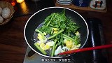 茼蒿炒鸡蛋用焯水吗
