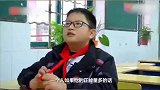 乐观勤奋的12岁板凳男孩他没有双腿，却热爱生活