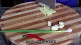 海边人做虾就是这样简单粗暴，却鲜香味美，做法简单又营养