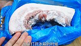 解冻肉时，不要用开水泡了，大厨教你一招，吃起来和鲜肉一样