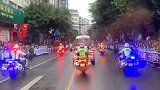 四川苍溪数万群众夹道泪别英雄李雨阗