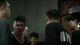 卧底警察救下黑老大，成功夺得老大信任 #宅家dou剧场 #悍城
