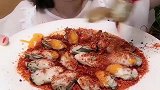 吃货的世界你不懂，狂吃麻辣生蚝肉