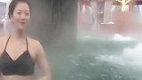 在温泉跳舞太爽了