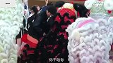 爆笑瞬间大妈就我这舞，哪个老头看了不迷糊