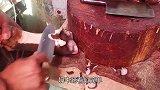 顶级大师切牛蹄，小刀一转秒骨肉分离，没带上丁点肉，这操作牛