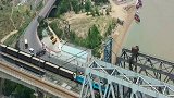 这里是河津龙门历经沧桑黄河铁路桥依然宏伟壮观！