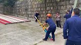 山西消防员的“迫击炮”看着好好玩，这威力不容小视