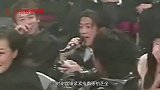 谢霆锋紧挨张柏芝，深情对唱情歌，一旁王菲满脸心酸