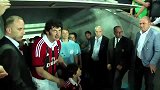 足球-15年-格鲁吉亚副总理、前AC米兰球员卡拉泽亲赴抗洪抢险第一线-新闻