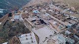 建于明代的平安洪水泉清真寺，是国家重点文物保护单位