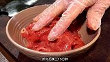 在家炒牛肉，许多人第一步就做错，难怪又老又柴，看大厨怎么做