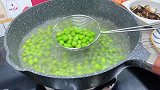 家常腊肉焖饭，学会这个方法，不用炒菜就能吃两大碗
