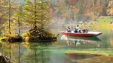 你眼中倒映的星河烂漫，是我不曾见过的世外桃源。旅行