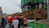 四川自贡工地塔吊坍塌致1死1伤 事发时2人正高空作业
