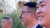 男子参加兄弟婚礼在场边祝福，上一秒还在笑，下一秒已满脸泪痕
