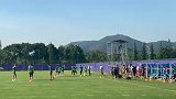 国安赛前训练全员到齐 巴坎布比埃拉领衔
