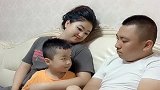 女儿是爸爸的小棉袄，儿子是爸爸的情敌啊！