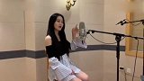 一首闽南歌《酒梦》，贵州姑娘唱的贼好听，人也漂亮